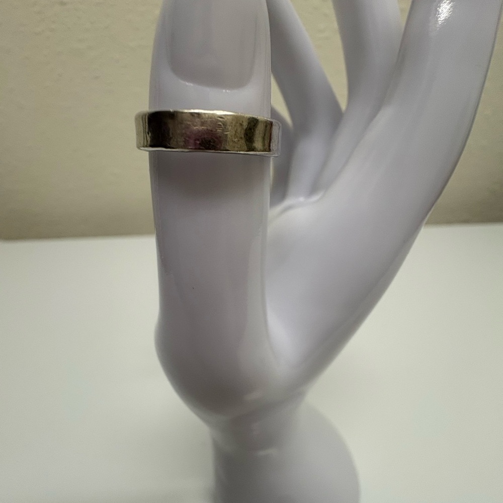 Artisan Mandarin Garnet Heart Shaped Silver Ring - Picture 4 of 8